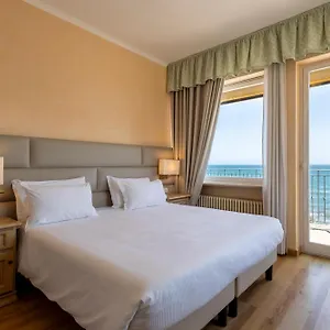Palace 4*, Диано-Марина Италия